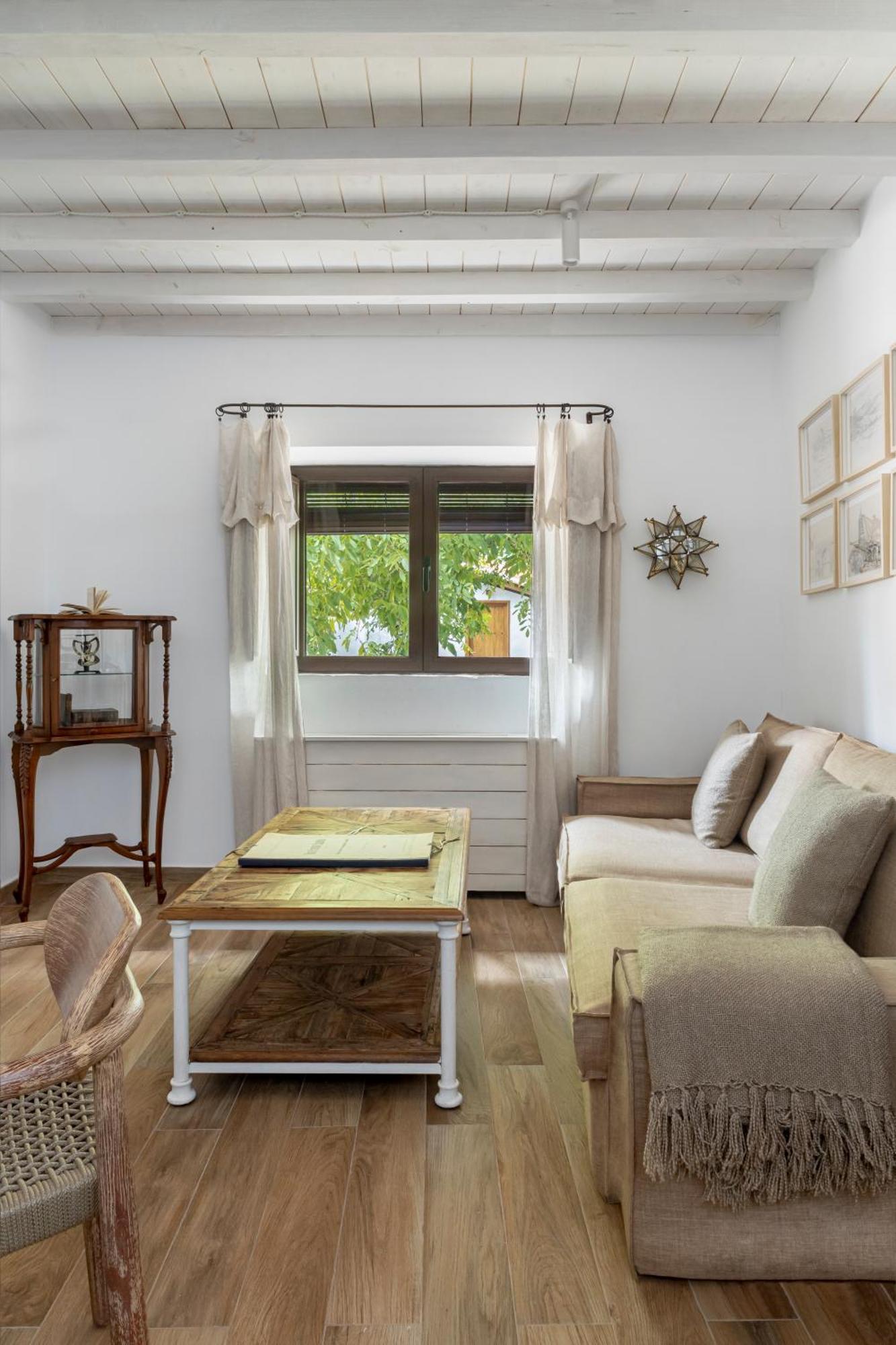 Apartamentos Turisticos El Patio Del Nogal Γουαδελούπη Εξωτερικό φωτογραφία